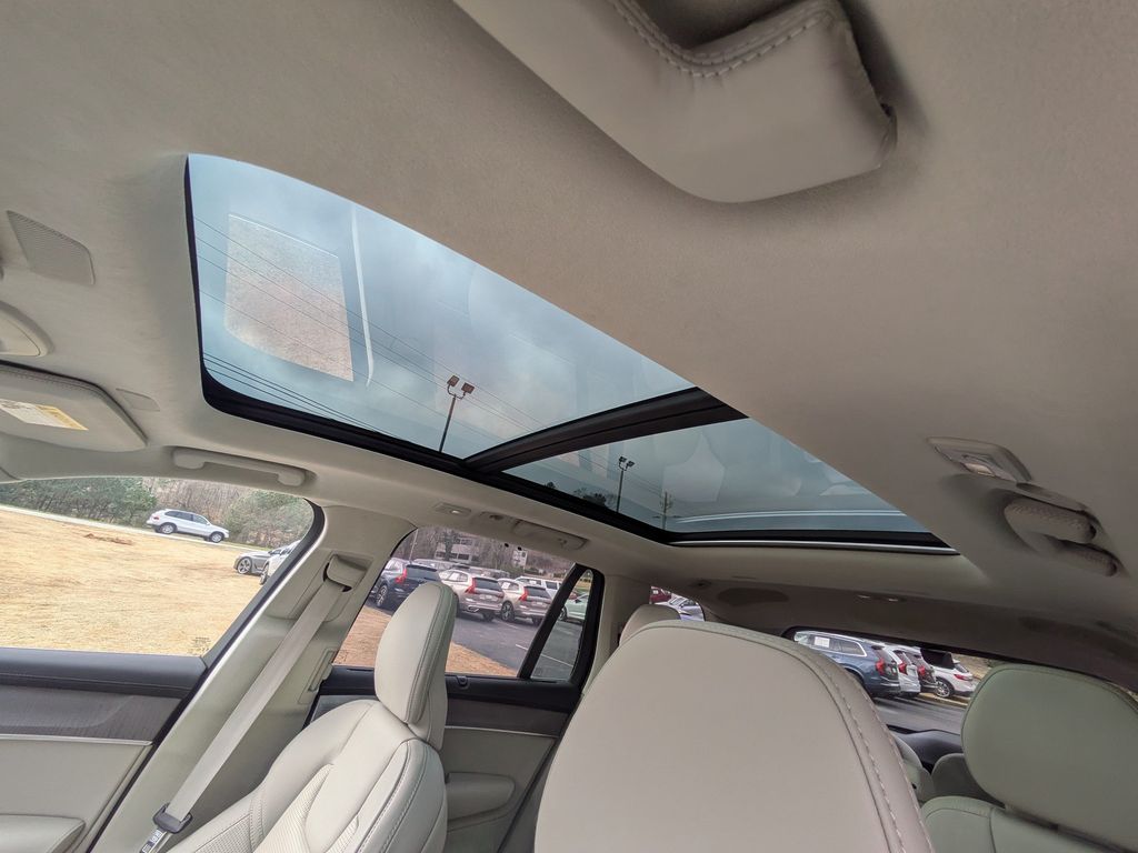 2026 Volvo XC90 Ultra - Photo 19