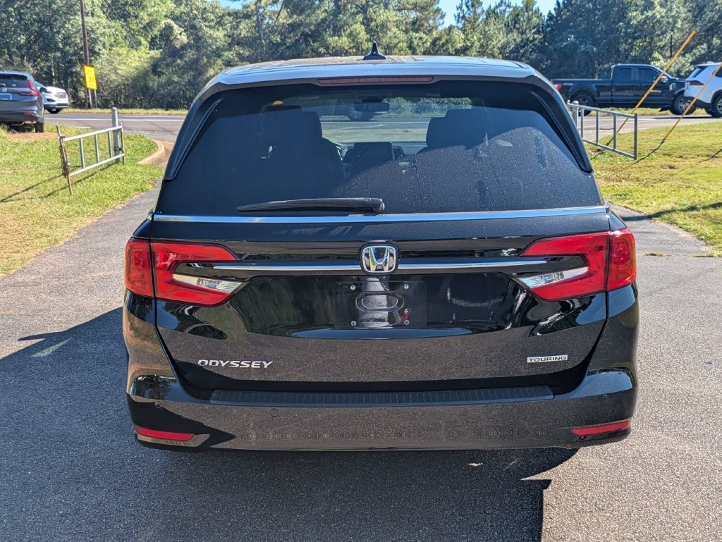 Used 2022 Honda Odyssey Touring Minivan/Van
