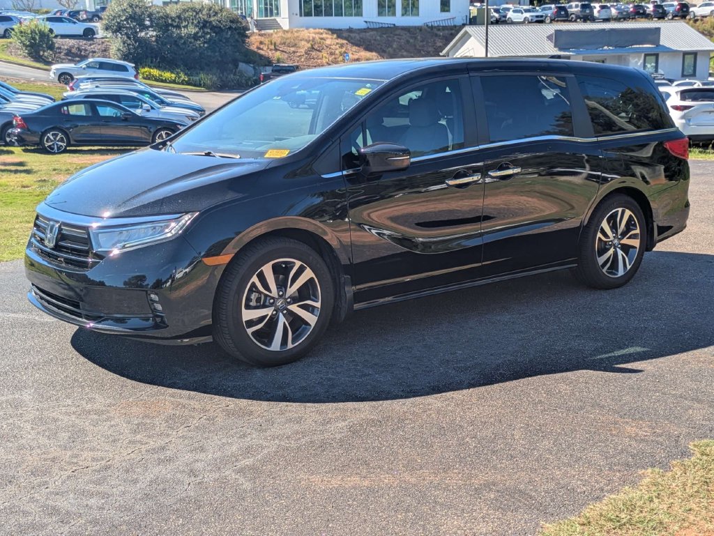 Used 2022 Honda Odyssey Touring Minivan/Van