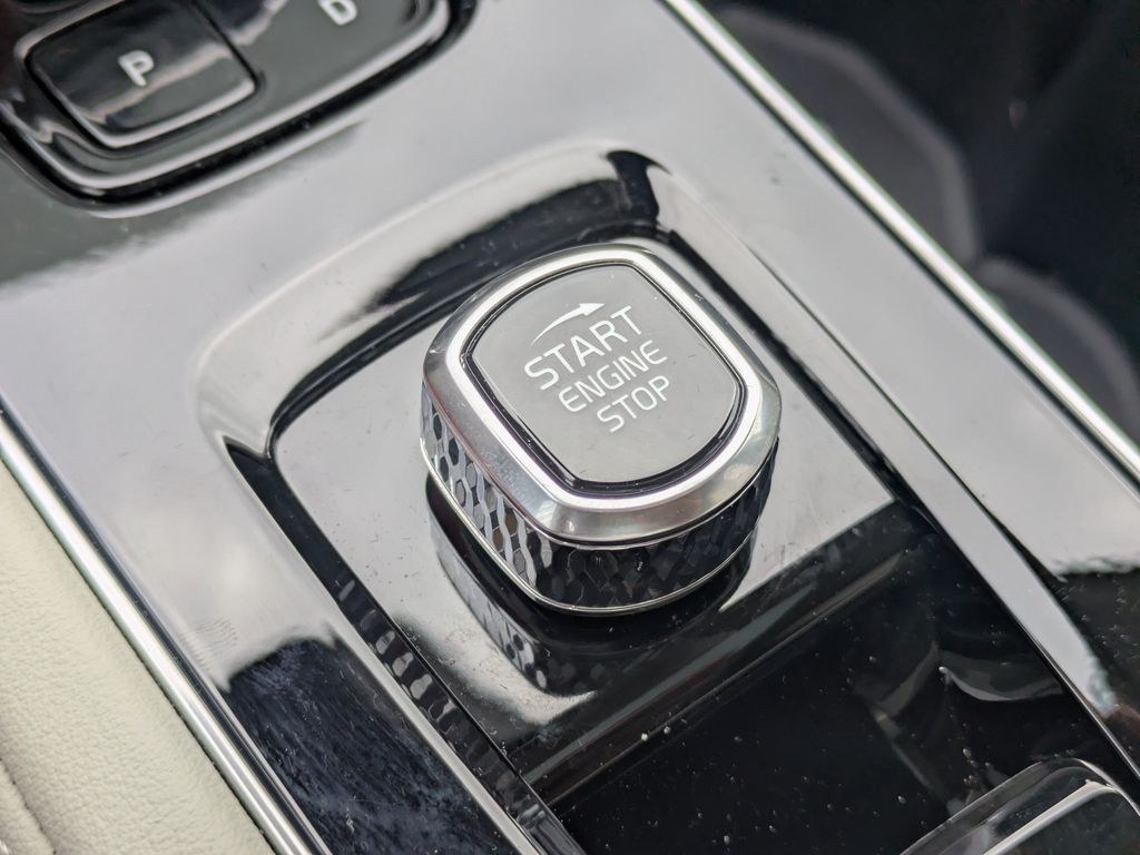 2026 Volvo XC90 Ultra - Photo 28