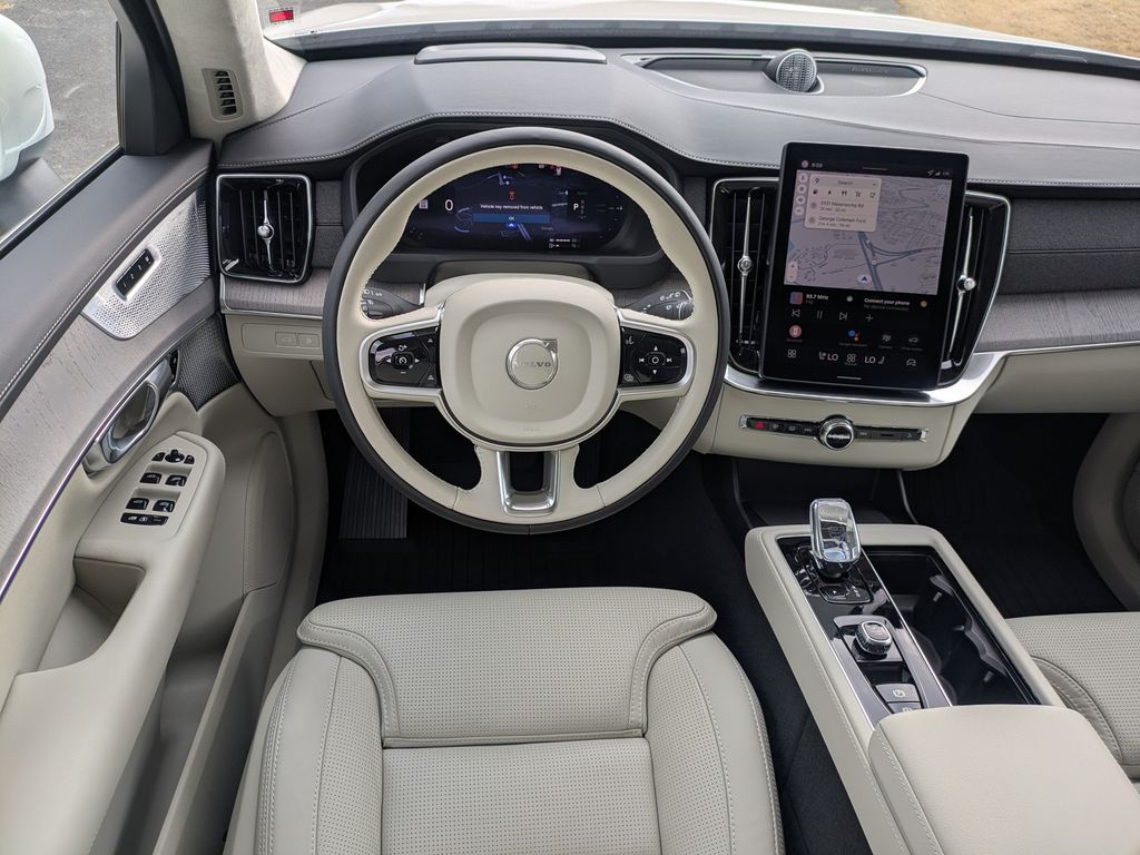 2026 Volvo XC90 Ultra - Photo 15