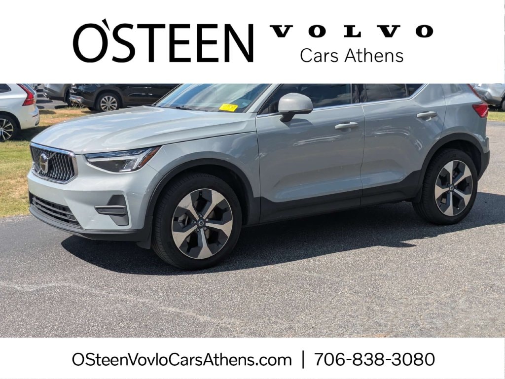 2024 Volvo XC40 Core