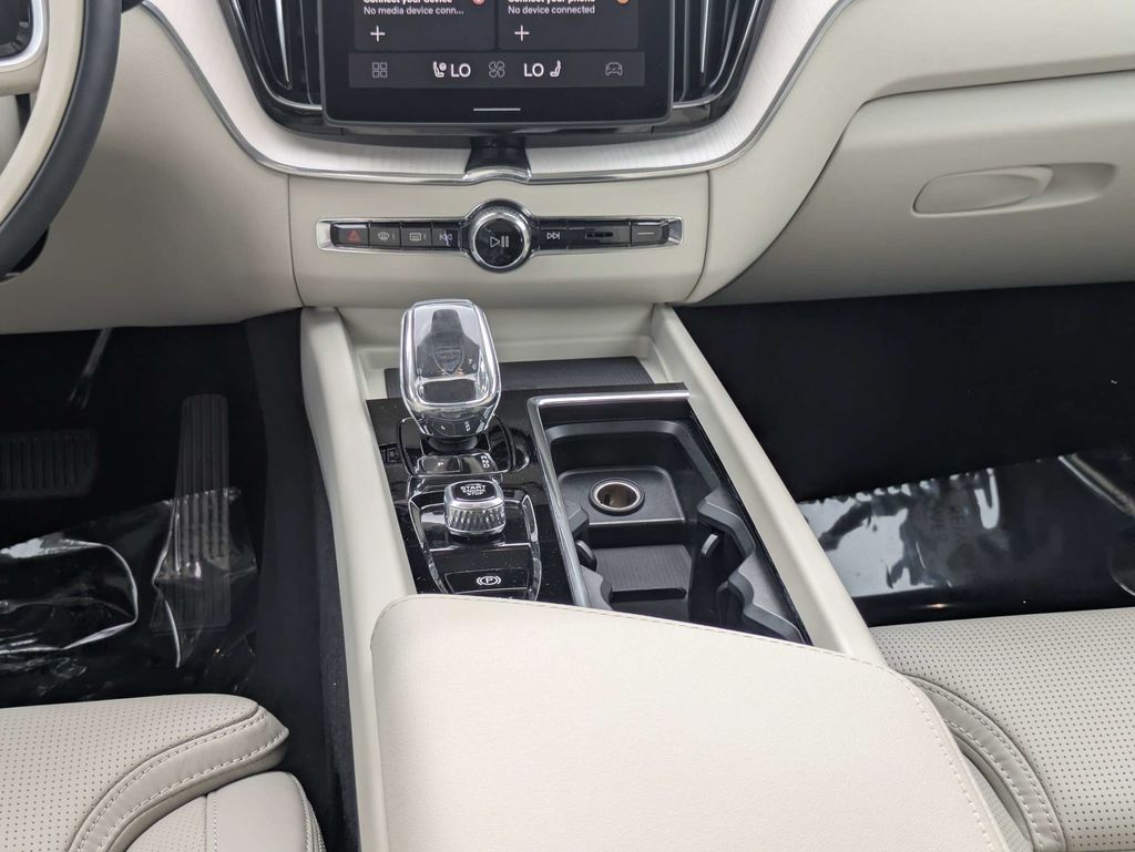 2026 Volvo XC60 Ultra - Photo 20
