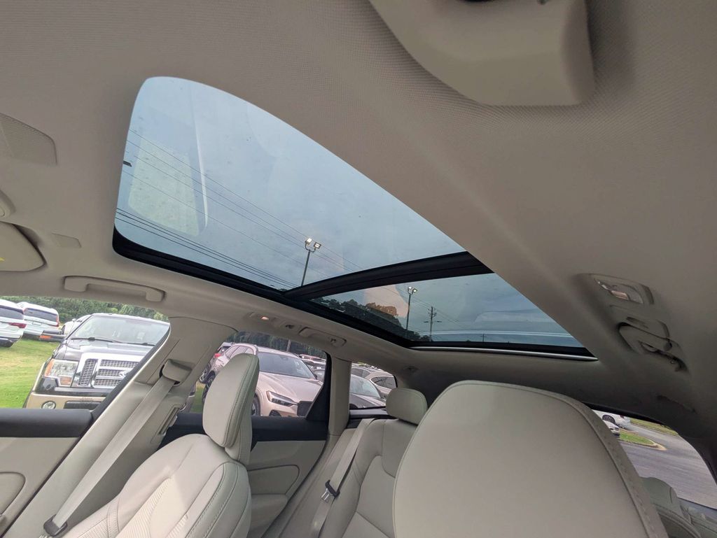 2026 Volvo XC60 Ultra - Photo 22