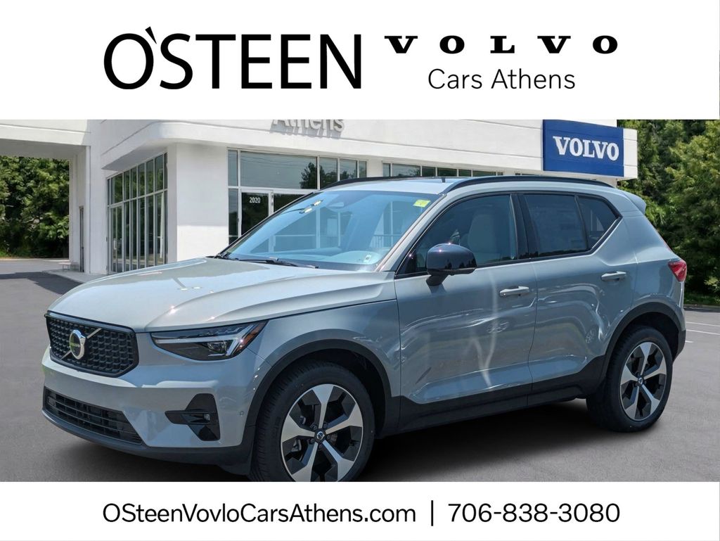 2026 Volvo XC40 Plus