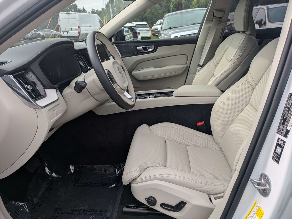 2026 Volvo XC60 Ultra - Photo 21