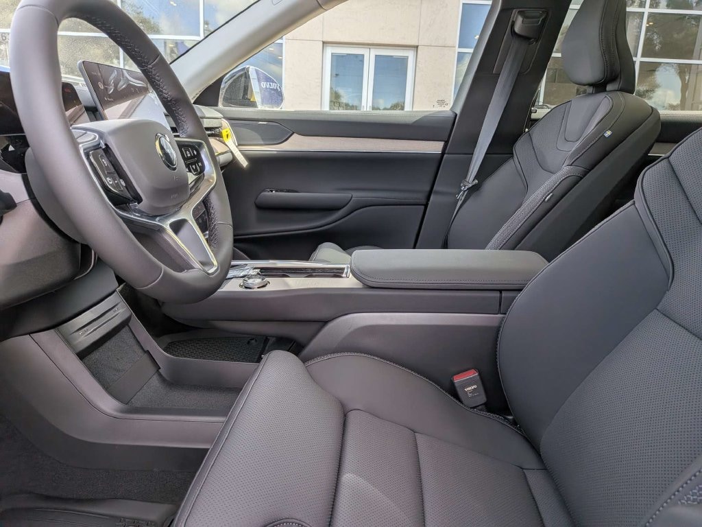 New 2026 Volvo EX90 Twin Motor Plus 7-Seater SUV