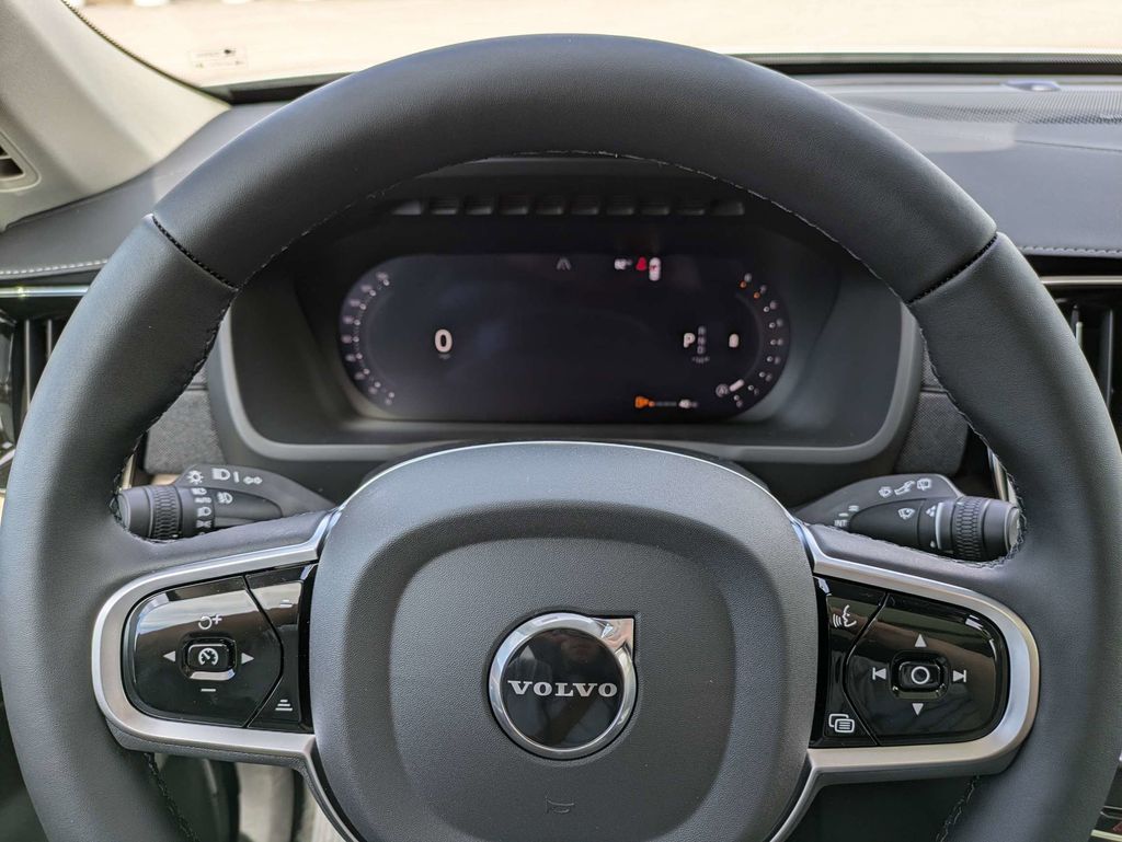 2026 Volvo XC90 Plus - Photo 41