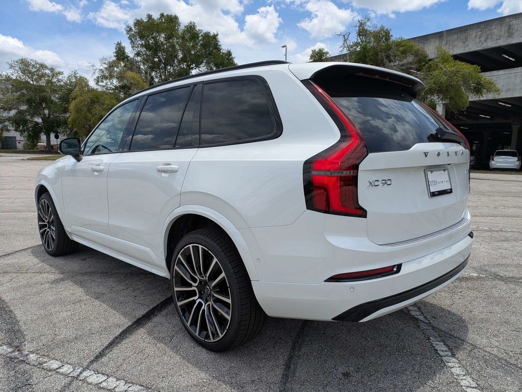 New 2026 Volvo XC90 B6 Ultra Dark Theme 7-Seater SUV