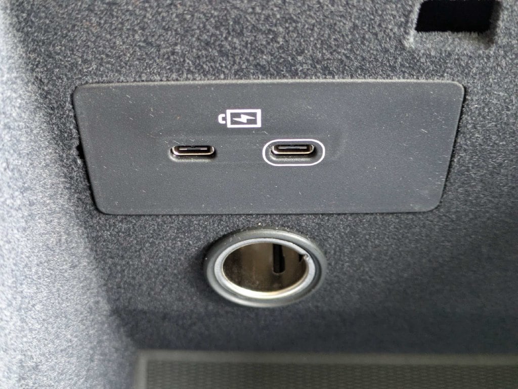 2026 Volvo XC90 Plus - Photo 32