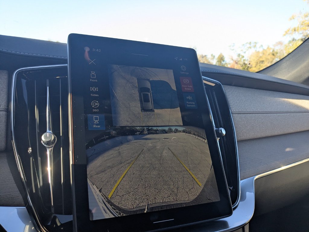 2026 Volvo XC90 Plus - Photo 29