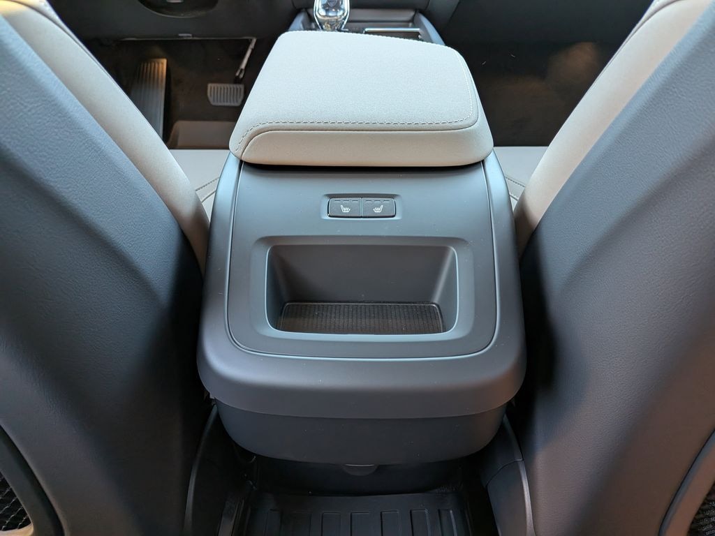 New 2026 Volvo XC60 B5 Plus SUV