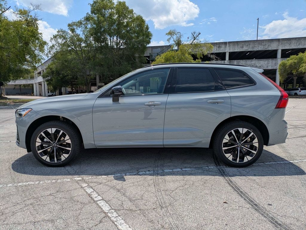 New 2026 Volvo XC60 B5 Plus SUV