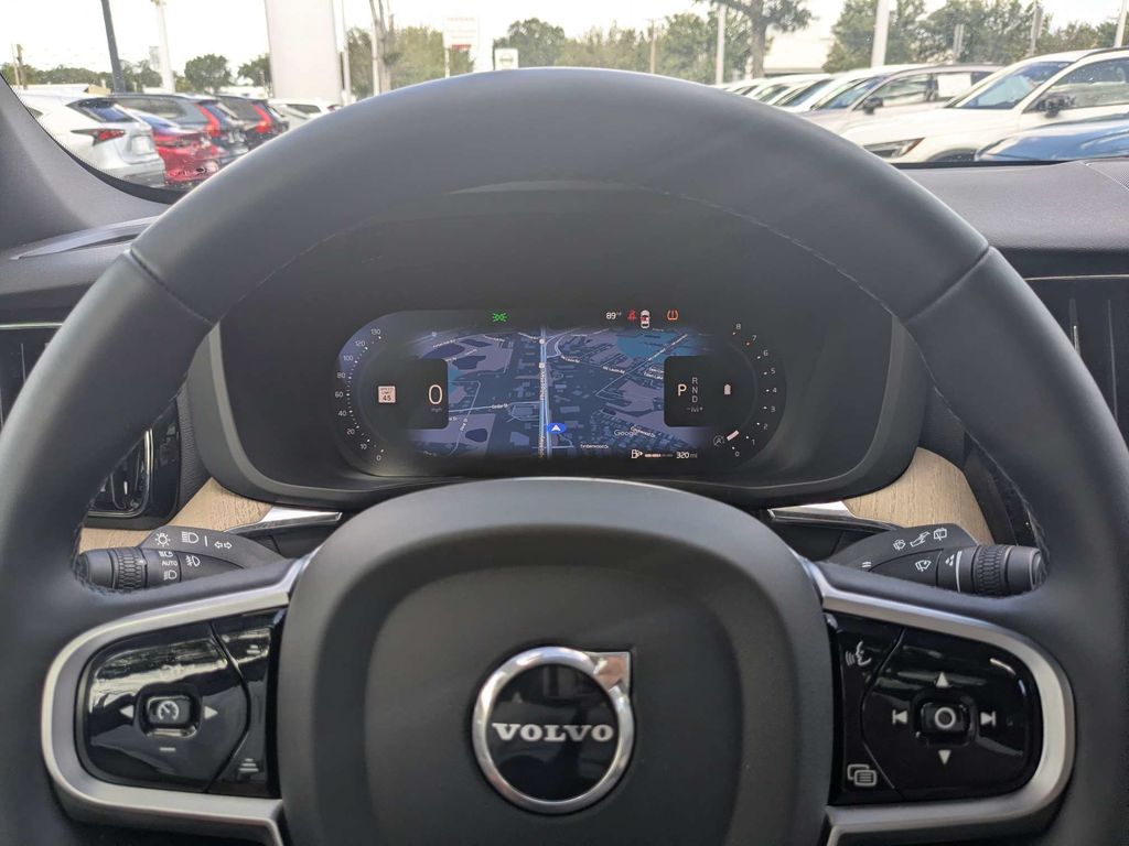 2026 Volvo XC60 Core - Photo 37