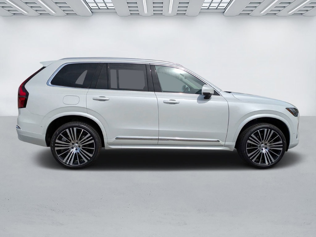 2026 Volvo XC90 Plus - Photo 7