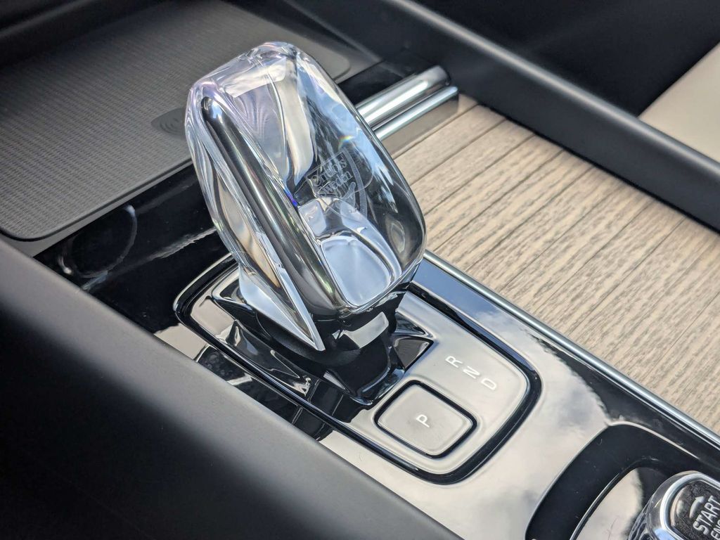 2026 Volvo XC60 Core - Photo 40