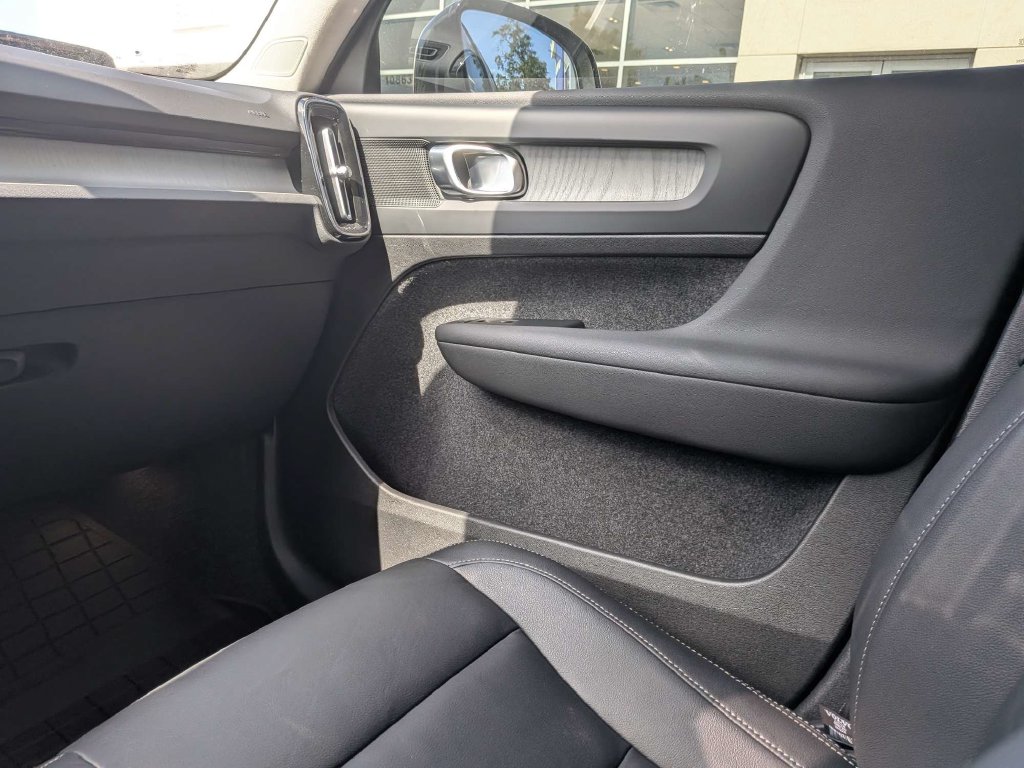 2026 Volvo XC40 Core - Photo 20
