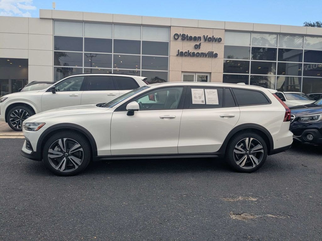 Used 2026 Volvo V60 Cross Country B5 Plus Wagon