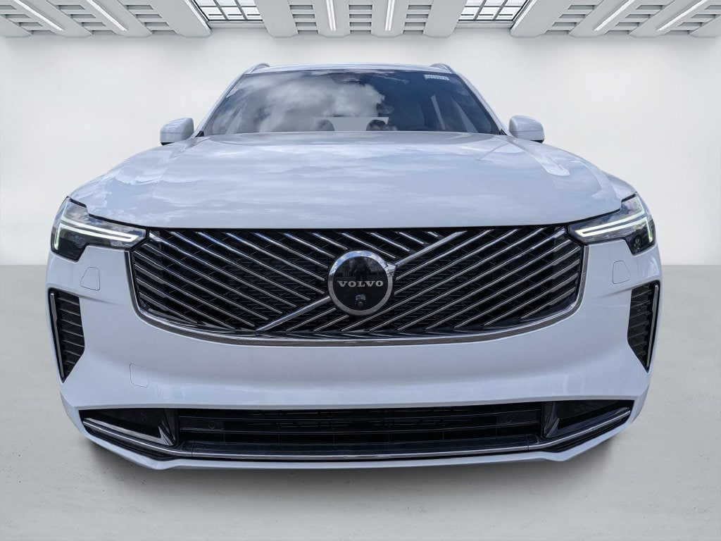 2026 Volvo XC90 Plus - Photo 8