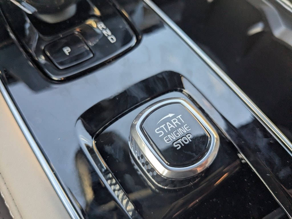 2026 Volvo XC90 Plus - Photo 42