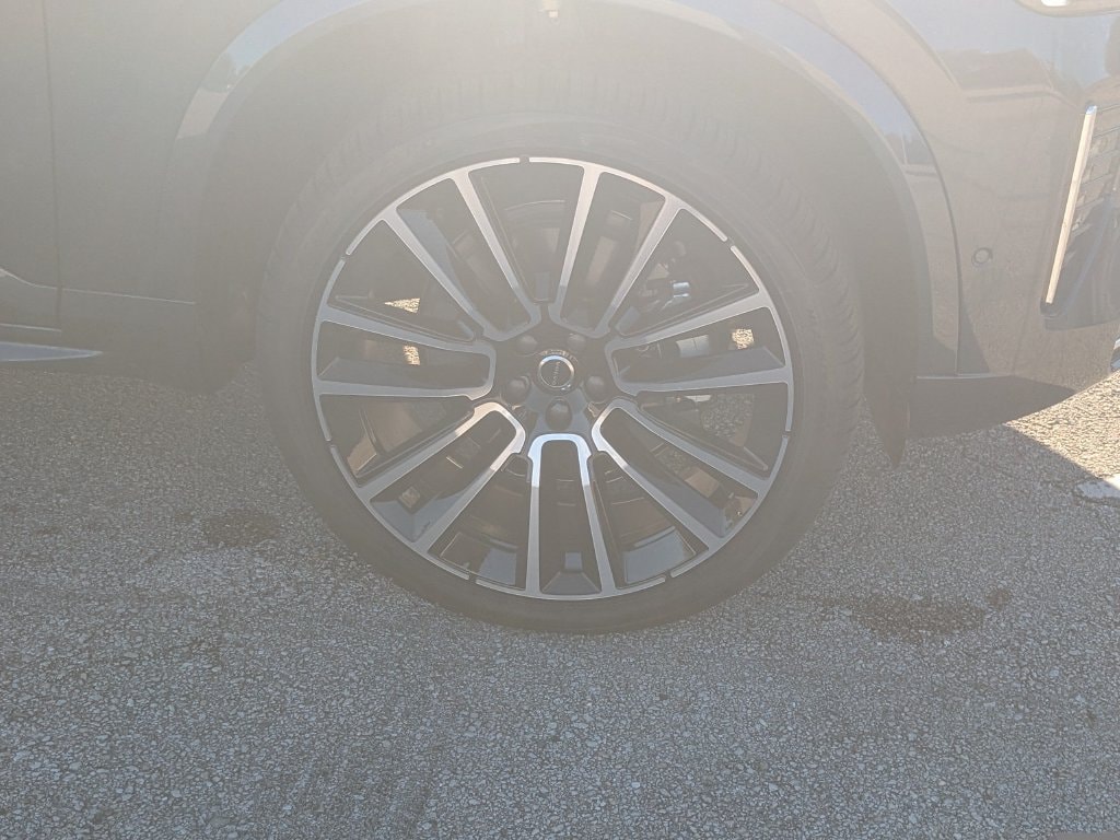 2026 Volvo XC90 Plus - Photo 11