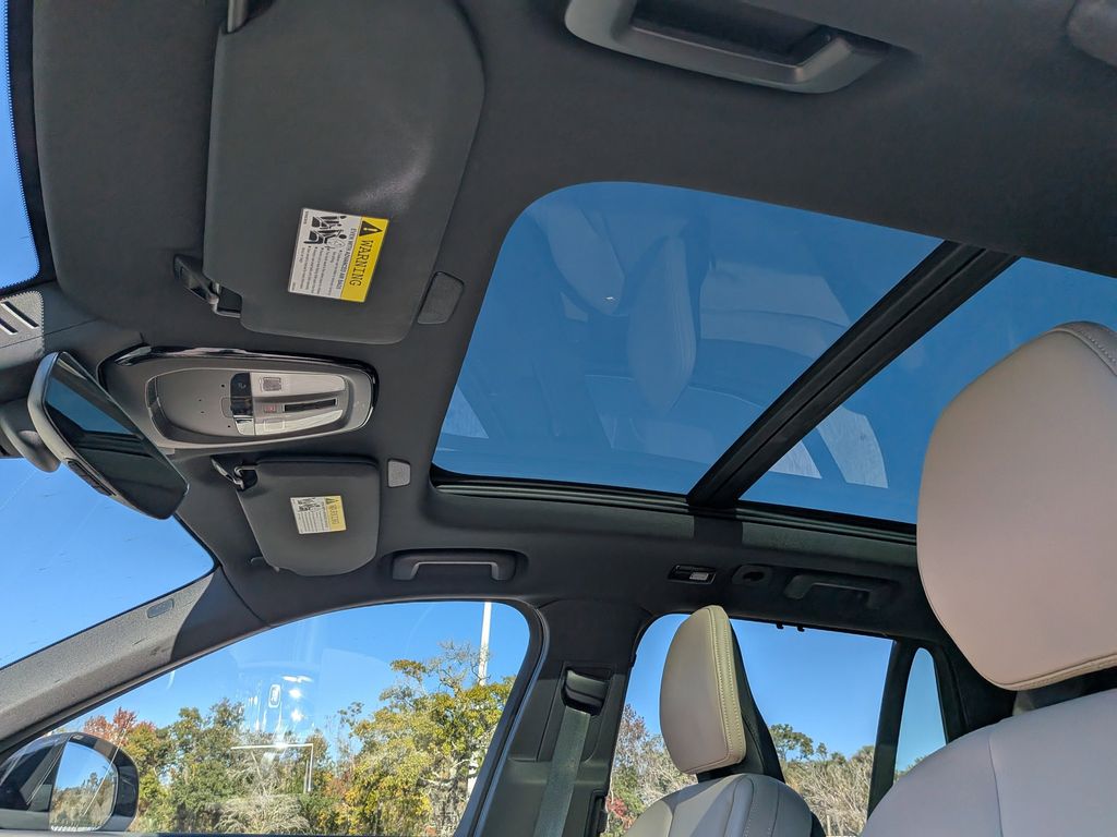 2026 Volvo XC90 Ultra - Photo 24