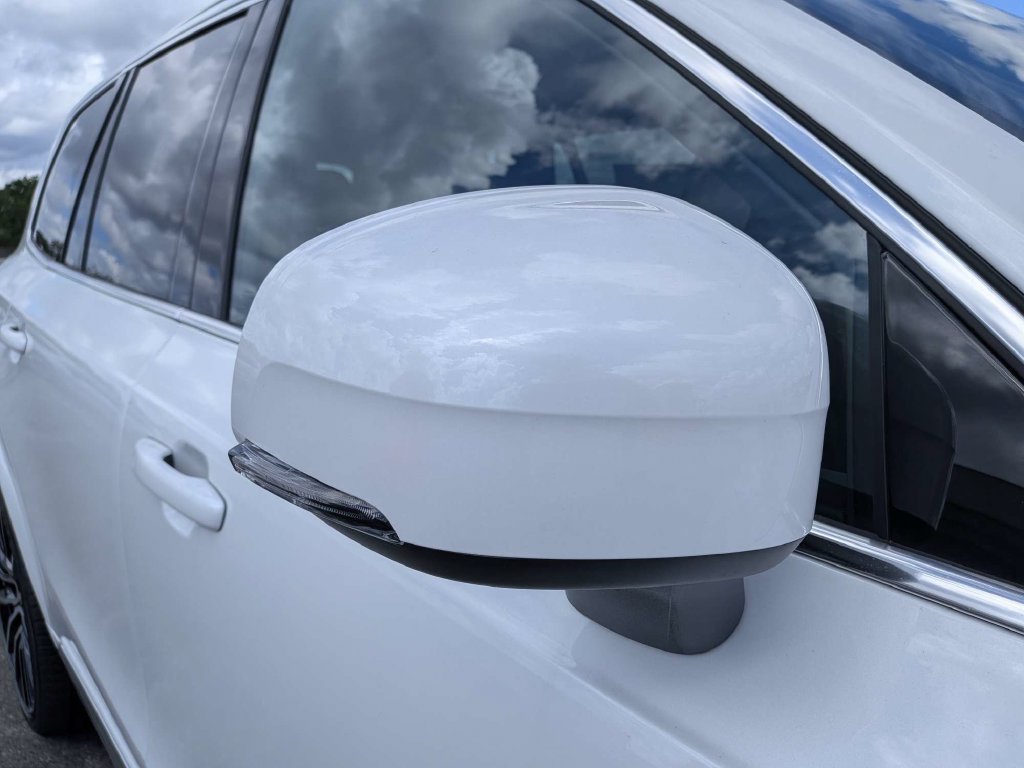2026 Volvo XC90 Plus - Photo 11
