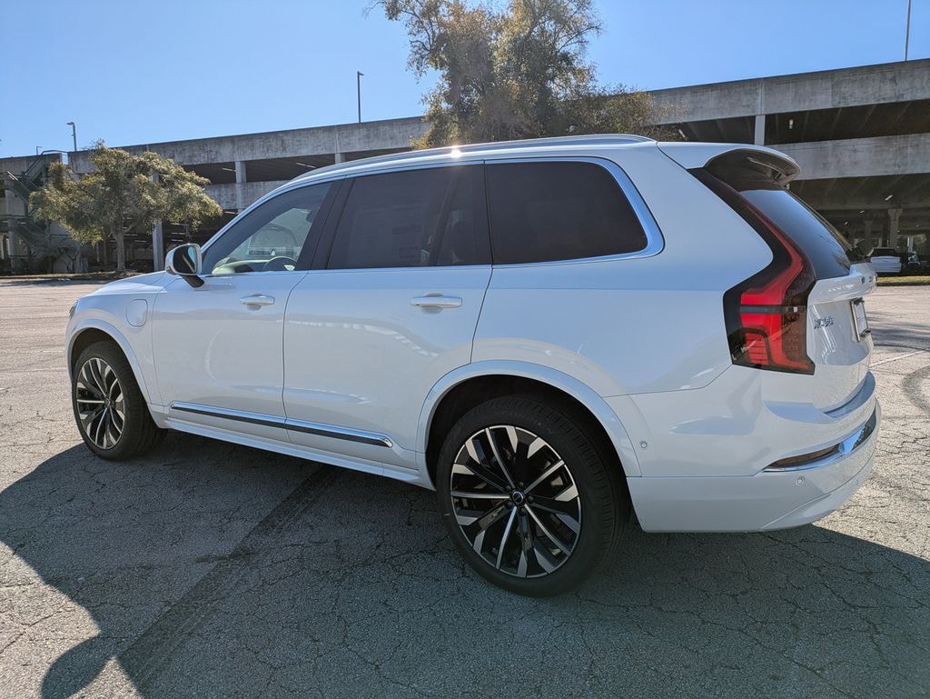 New 2026 Volvo XC90 plug-in hybrid T8 Plus 7-Seater SUV