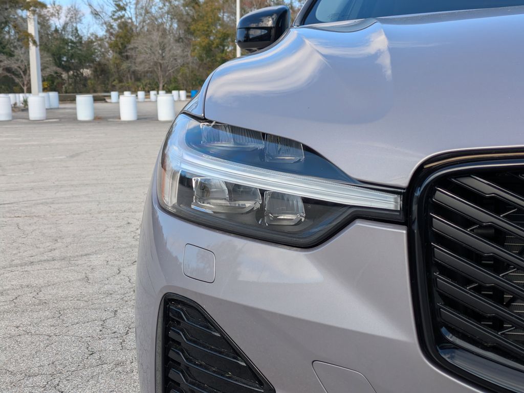 2026 Volvo XC60 Plus - Photo 10