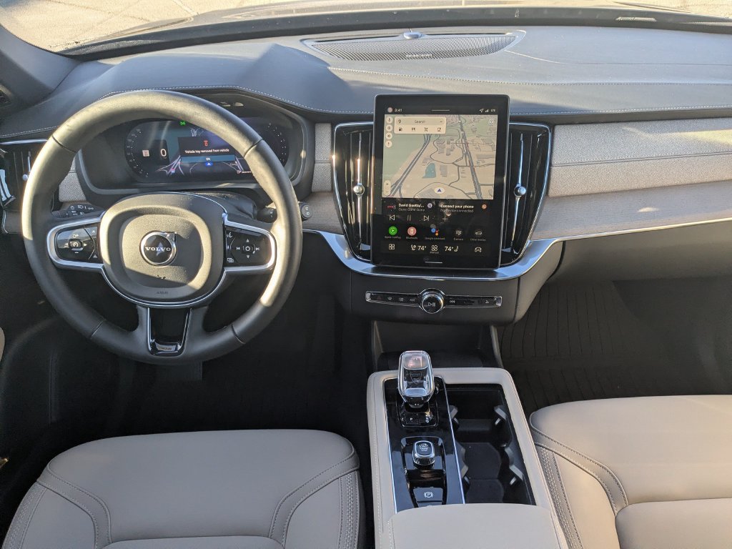2026 Volvo XC90 Plus - Photo 24