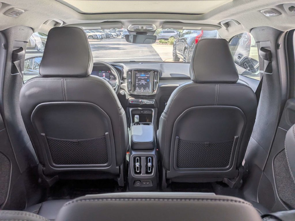 2026 Volvo XC40 Core - Photo 14