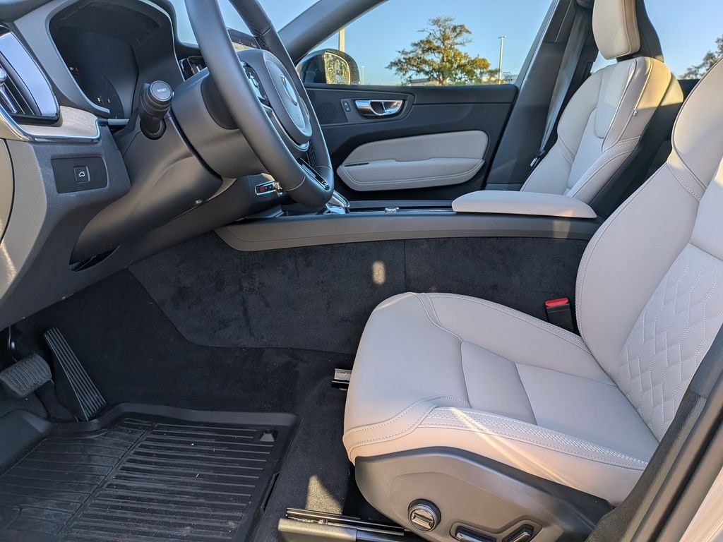 New 2026 Volvo XC60 B5 Plus SUV