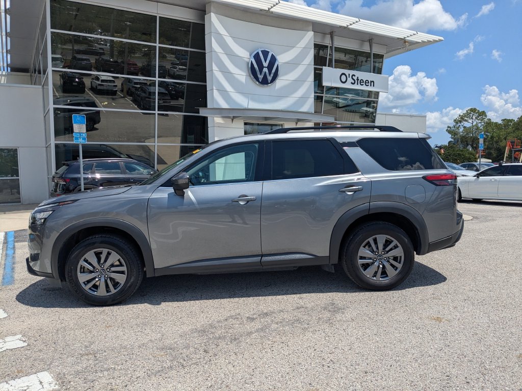 Used 2025 Nissan Pathfinder SV SUV