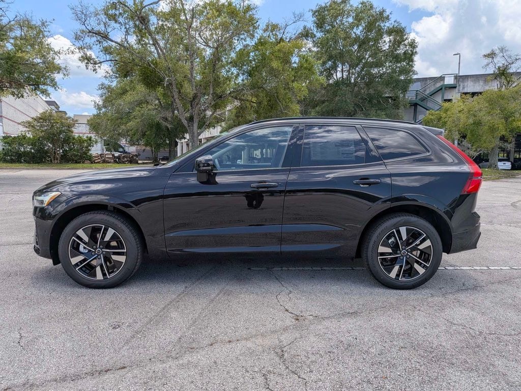 New 2026 Volvo XC60 B5 Plus SUV