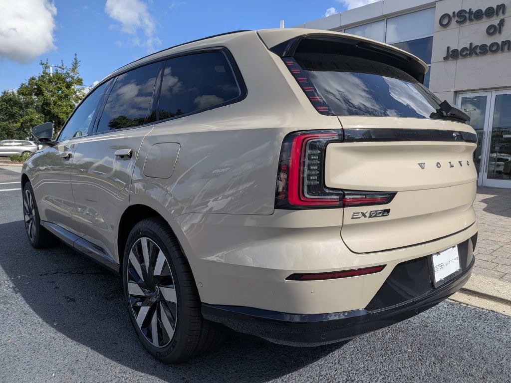 New 2026 Volvo EX90 Twin Motor Plus 7-Seater SUV