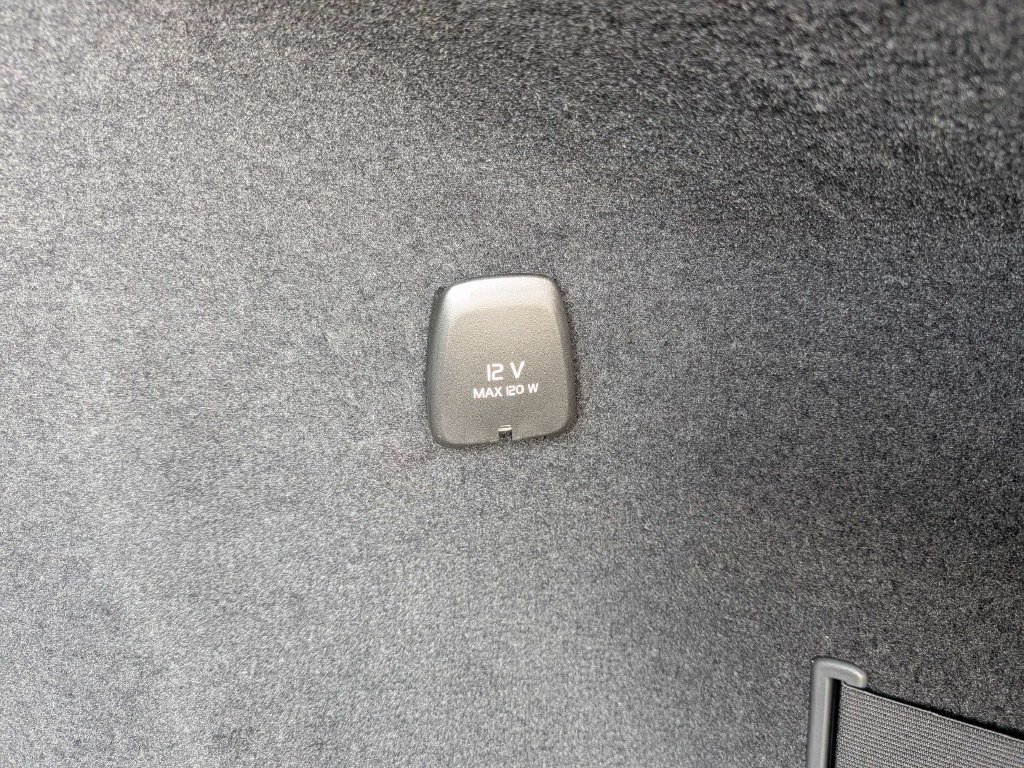 2026 Volvo XC90 Plus - Photo 14