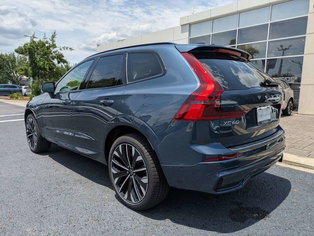 New 2026 Volvo XC60 plug-in hybrid T8 Ultra SUV