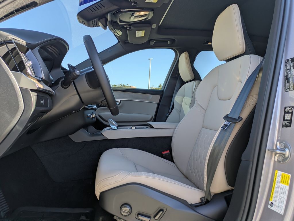 New 2026 Volvo XC90 B6 Plus 7-Seater SUV