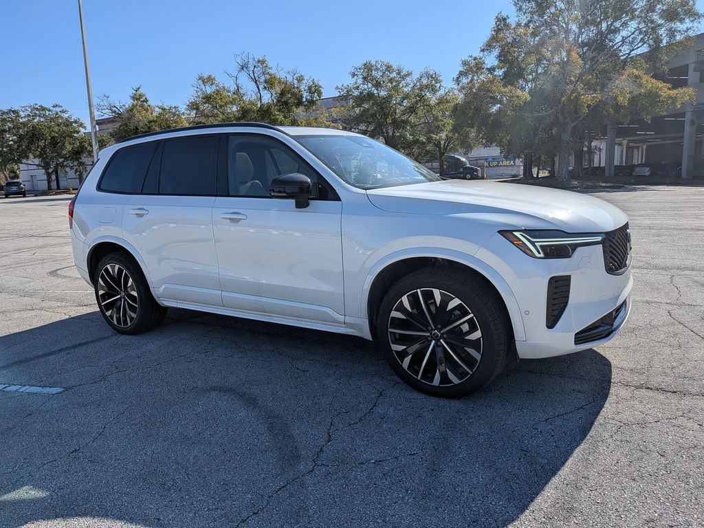 2026 Volvo XC90 Ultra - Photo 8