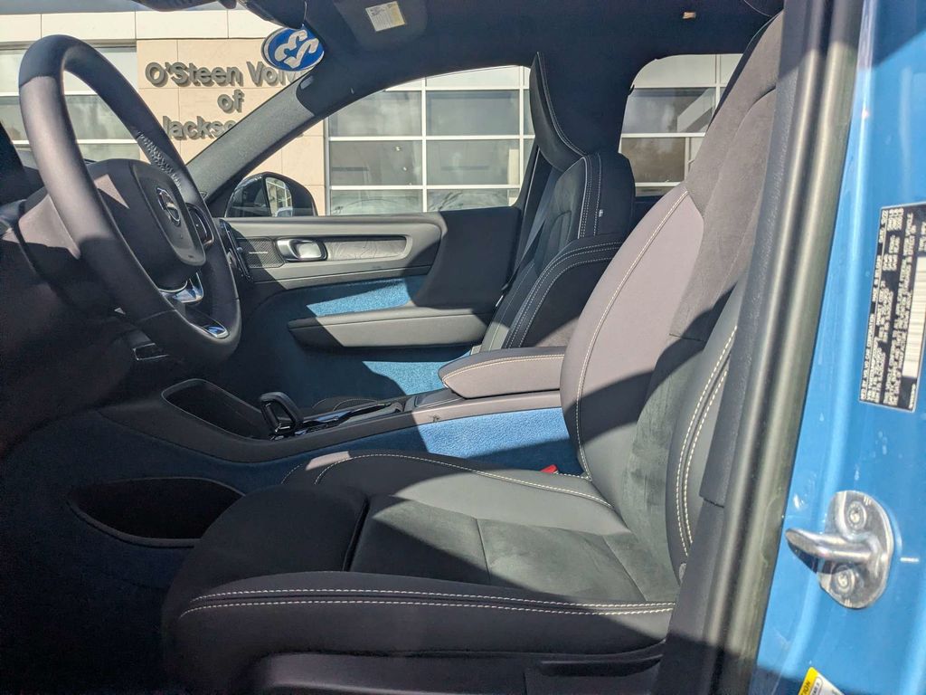 Certified 2023 Volvo XC40 Ultimate with VIN YV4ED3UM9P2026679 for sale in Jacksonville, FL