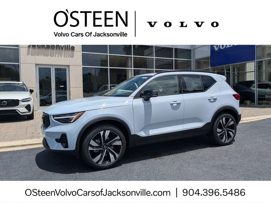 New 2026 Volvo XC40 B5 Ultra SUV