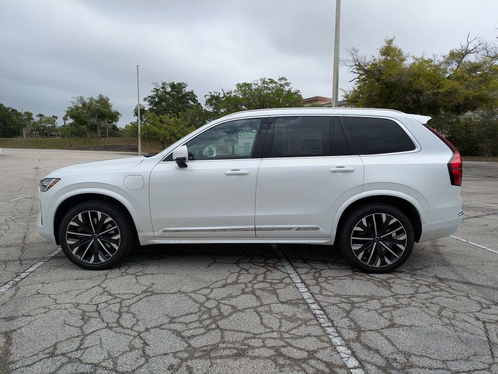 New 2026 Volvo XC90 plug-in hybrid T8 Plus 7-Seater SUV