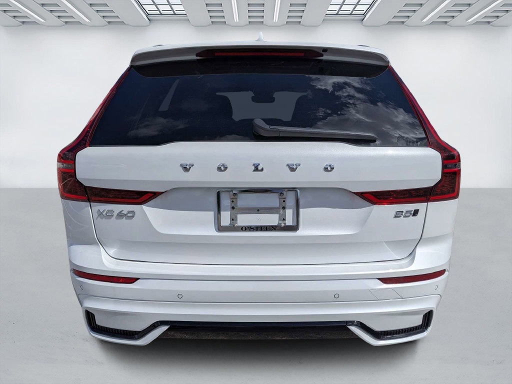New 2027 Volvo XC60 B5 Core SUV