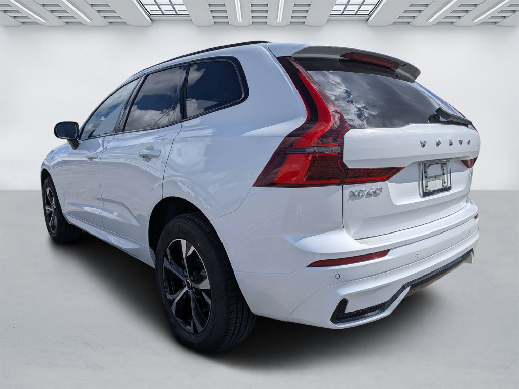 New 2027 Volvo XC60 B5 Core SUV