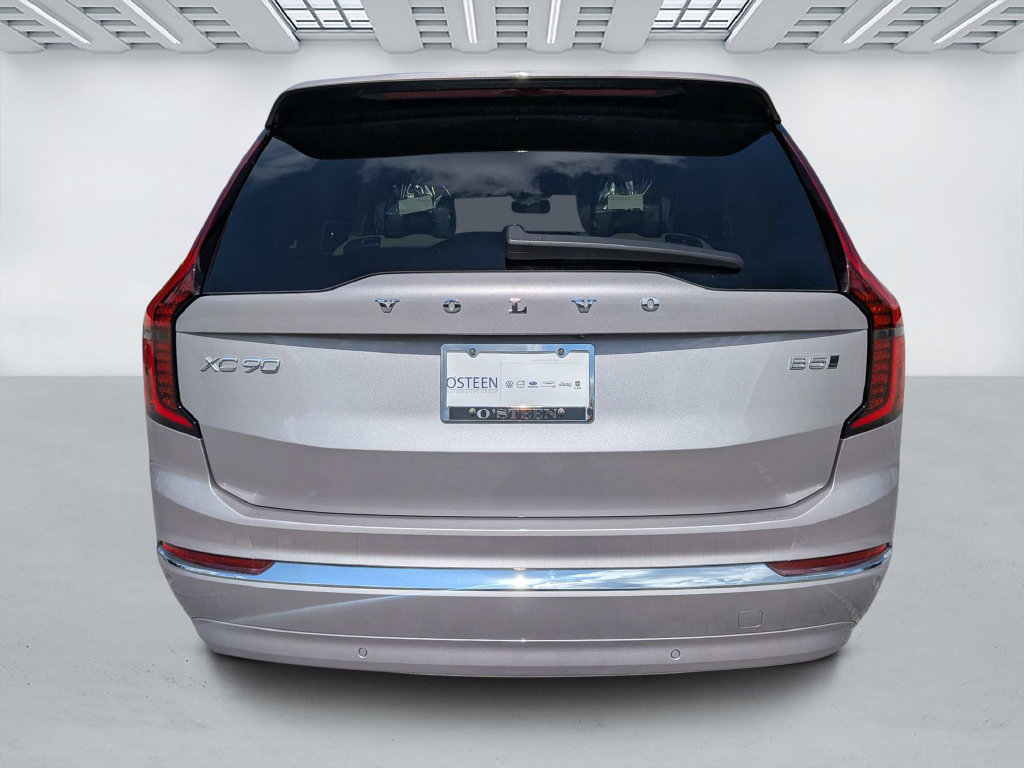 New 2026 Volvo XC90 B5 Core SUV
