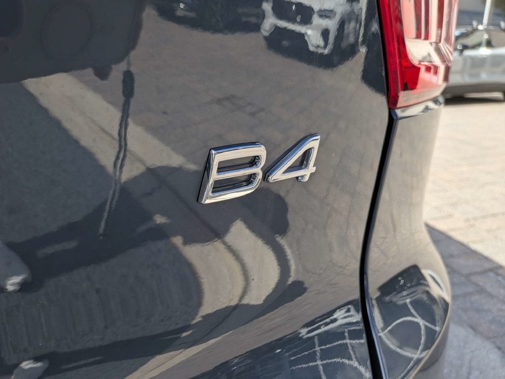 2026 Volvo XC40 Core - Photo 17