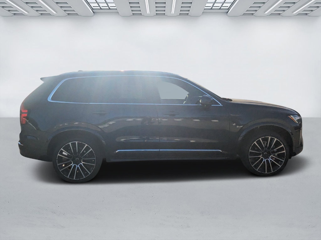 2026 Volvo XC90 Plus - Photo 7
