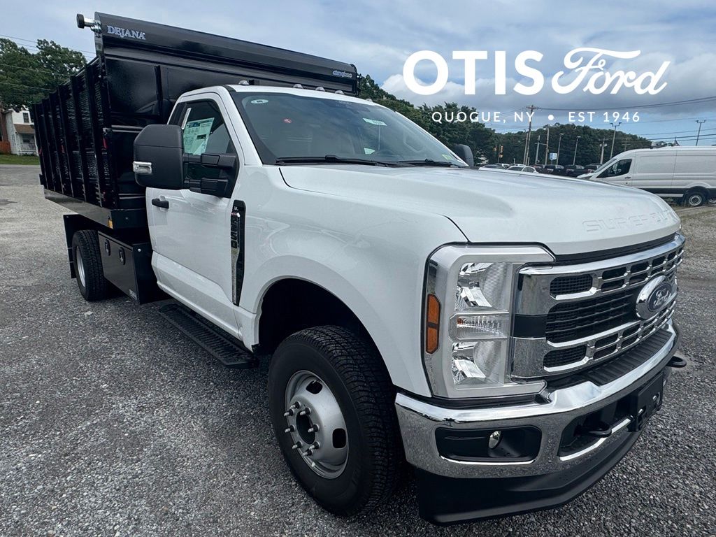 2026 Ford F-350 Super Duty Chassis Cab XL