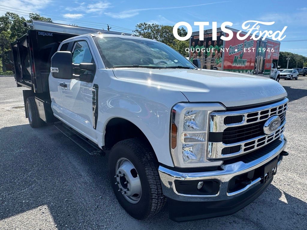 2026 Ford F-350 Super Duty Chassis Cab XL