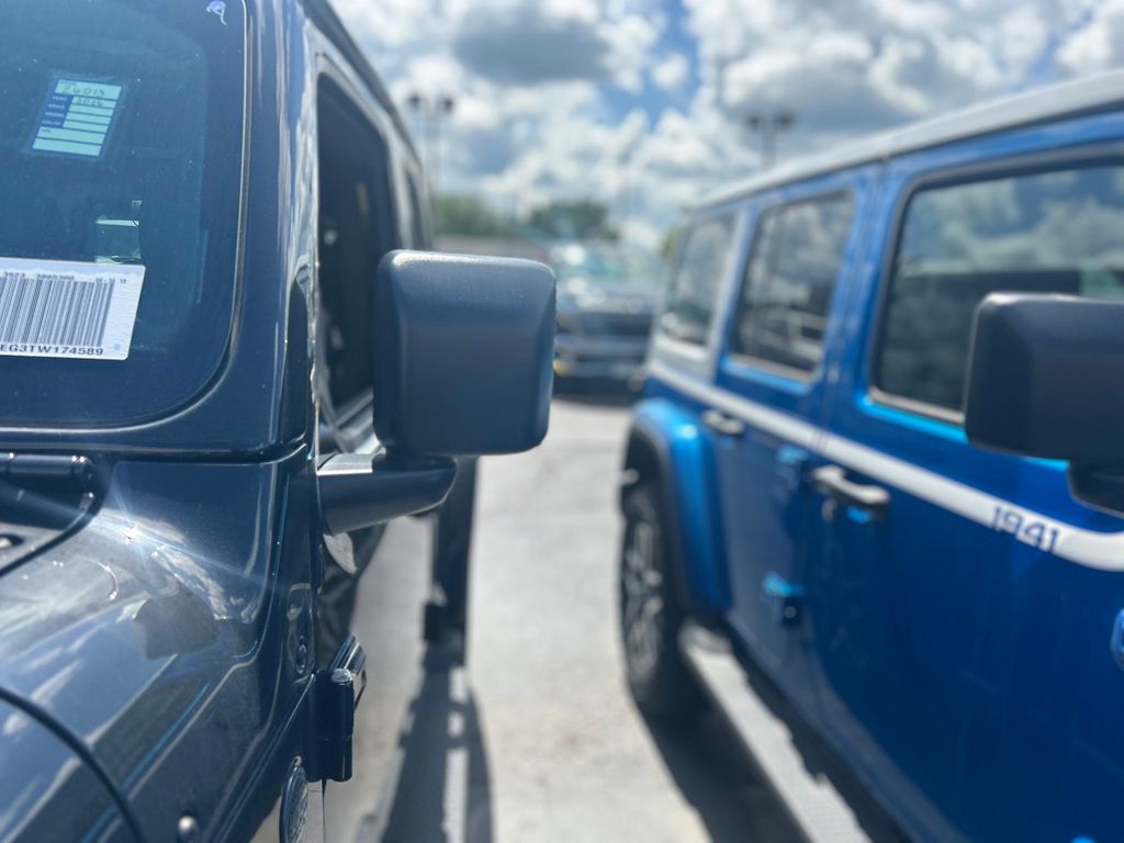 2026 Jeep Wrangler 4-Door Sahara - Photo 29